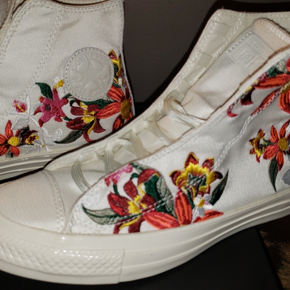 Never Used - Converse Collaboration High Top - Picture 6 of 7